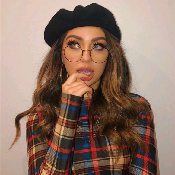 Womens black French beret hat minimalist style Classic retro Classic Parisian - Picture 6 of 16